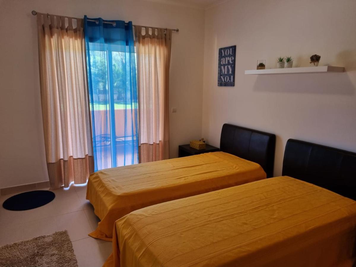 Marinho - 2 Bedroom 2 Bathroom Ground Floor Apartment With Communal Pool And Gardens Conceicao  Екстер'єр фото
