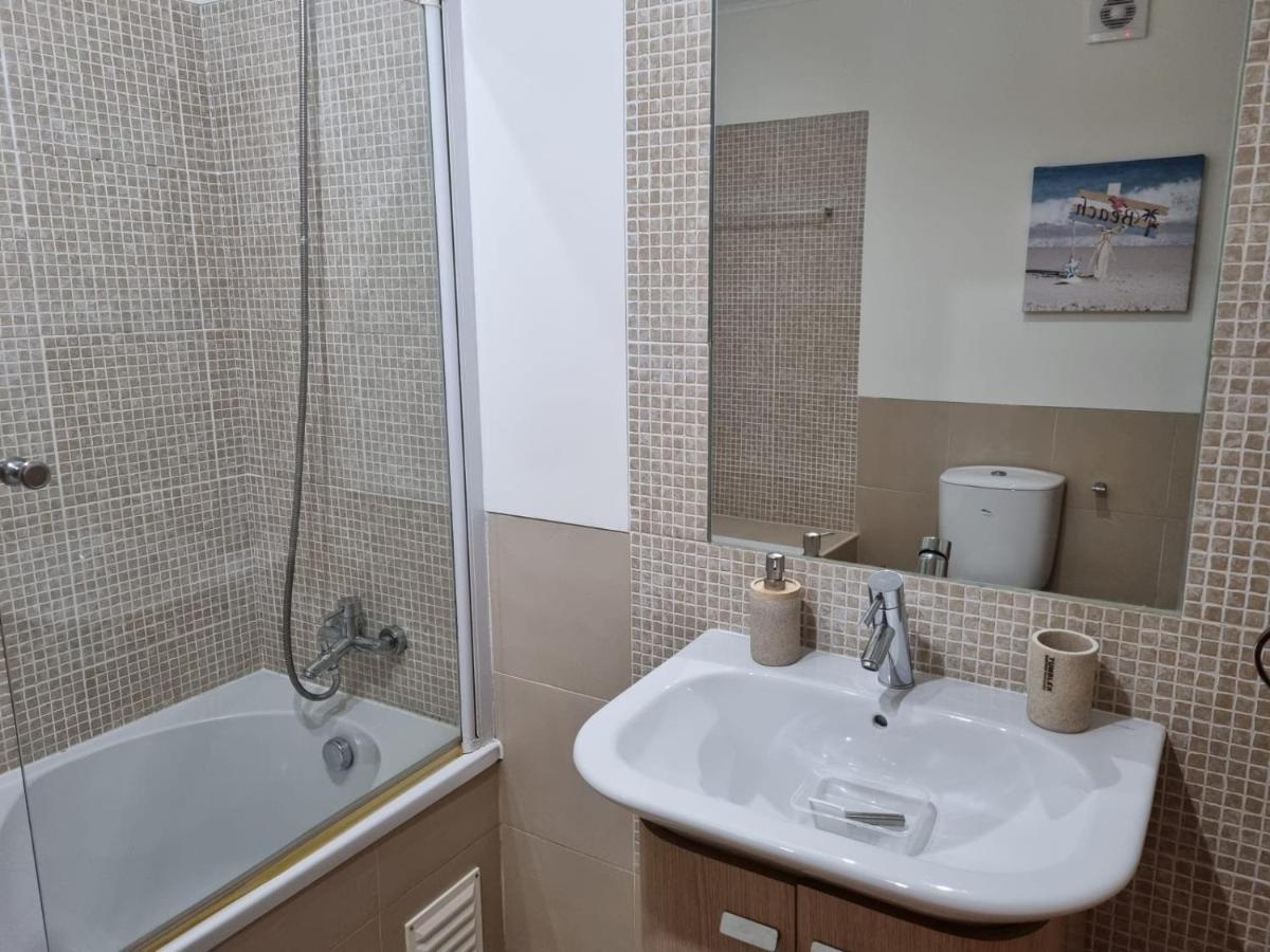 Marinho - 2 Bedroom 2 Bathroom Ground Floor Apartment With Communal Pool And Gardens Conceicao  Екстер'єр фото