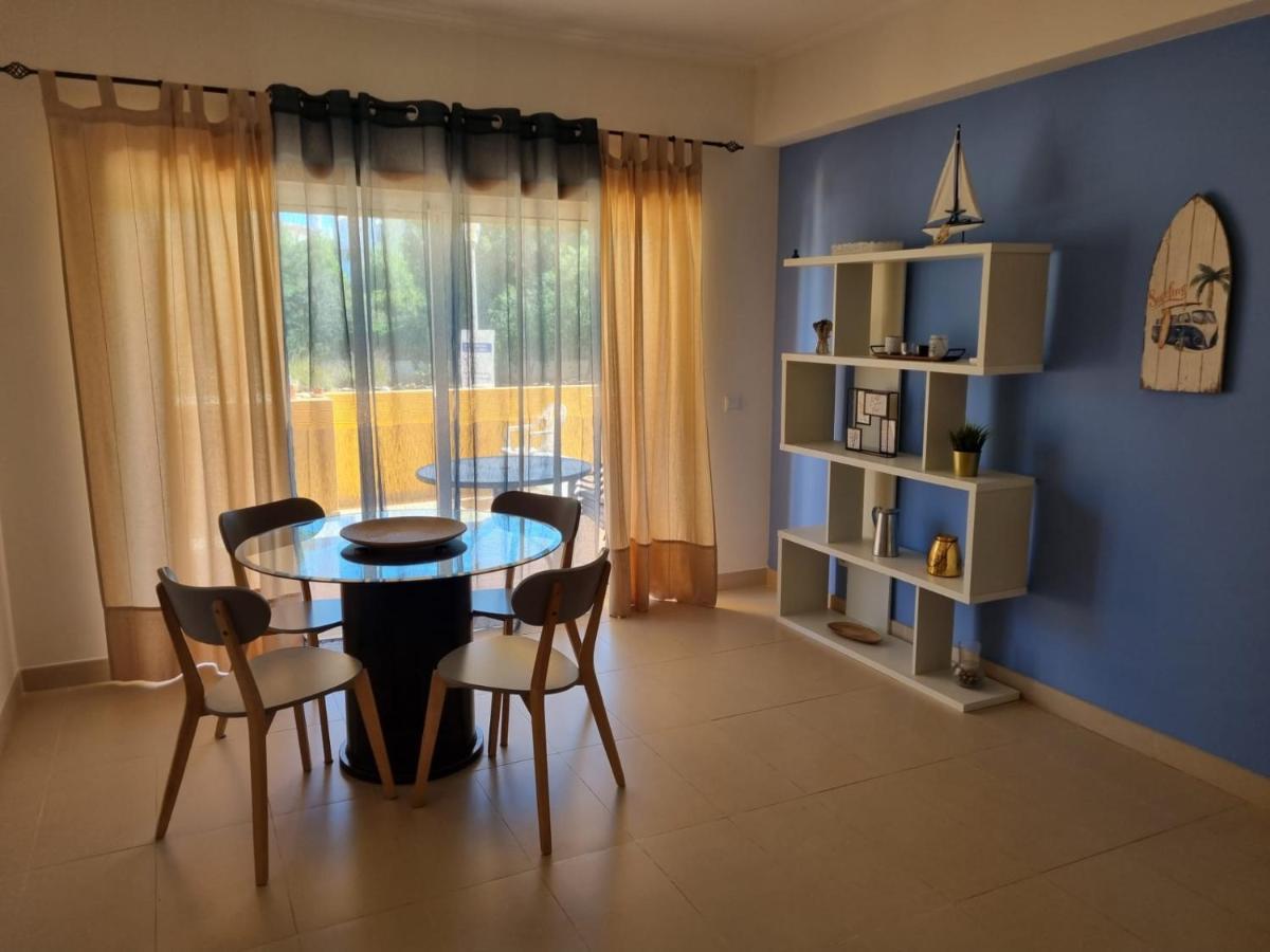 Marinho - 2 Bedroom 2 Bathroom Ground Floor Apartment With Communal Pool And Gardens Conceicao  Екстер'єр фото