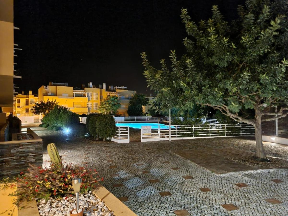 Marinho - 2 Bedroom 2 Bathroom Ground Floor Apartment With Communal Pool And Gardens Conceicao  Екстер'єр фото