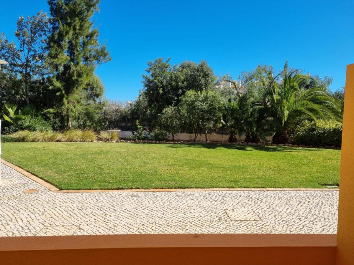 Marinho - 2 Bedroom 2 Bathroom Ground Floor Apartment With Communal Pool And Gardens Conceicao  Екстер'єр фото